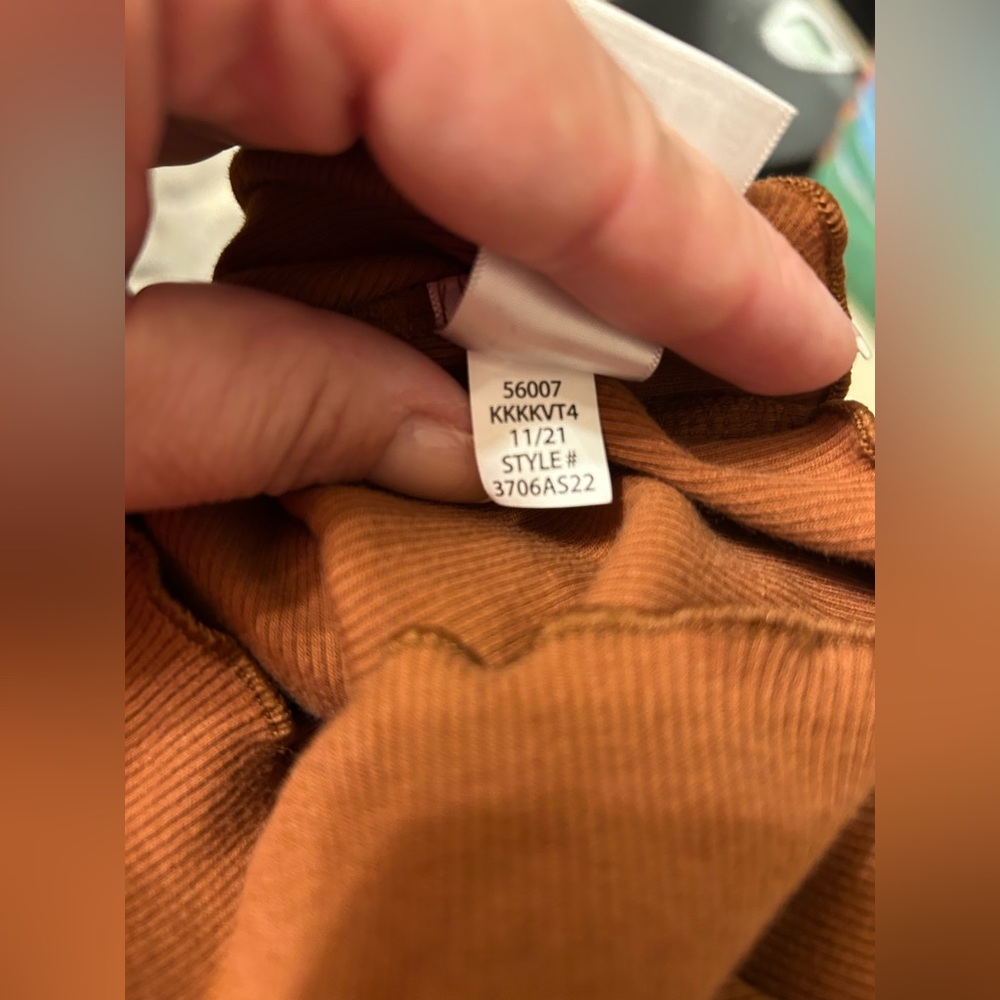 Aeropostale Big Girl Burnt Orange Ribbed Tee-size M - Picture 5 of 5